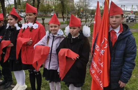 Прием в пионеры в День пионерии