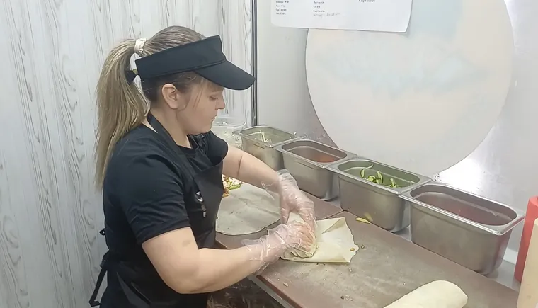 1 (18).mp4_snapshot_00.02.097