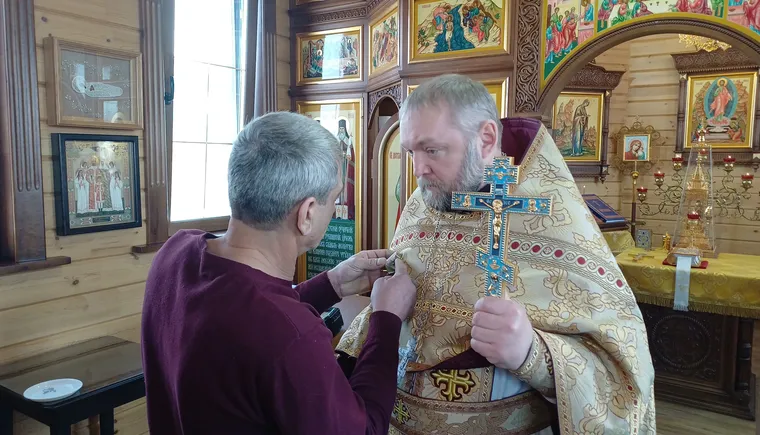 Медаль натоятелю Храма святых апостолов Петра и Павла