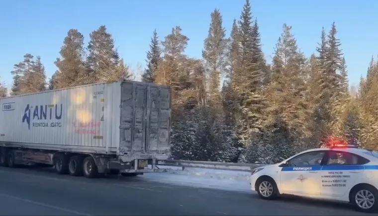 Сотрудники Госавтоинспекции помогли гражданину Китая