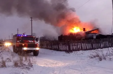 Пожар в Нижнеудинске на улице Перспективной