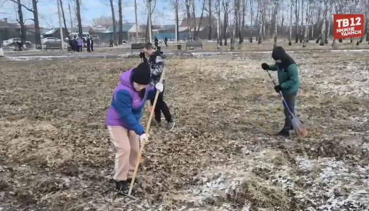 Субботник в парке Локомотив