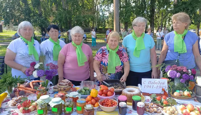 Выставка Дары лета